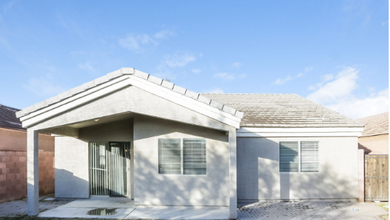 5621 S 31st Dr in Phoenix, AZ - Building Photo - Building Photo