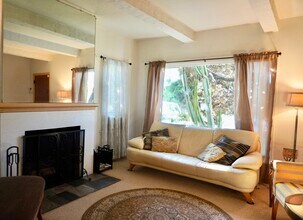 1224 S Longwood Ave in Los Angeles, CA - Building Photo - Building Photo