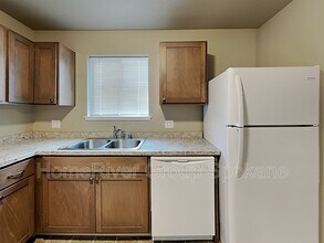 520 W 5th St in Cheney, WA - Building Photo - Building Photo