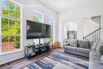 15267 Avens Creek Dr in Haymarket, VA - Building Photo - Building Photo