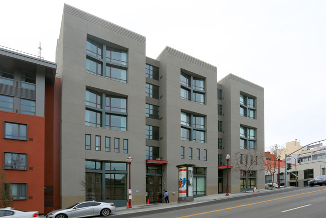 Broadway Sansome Apartments in San Francisco, CA - Building Photo - Building Photo