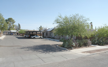 272 E Calle Arizona in Tucson, AZ - Building Photo - Building Photo