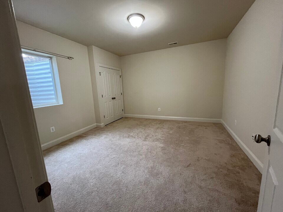 46841 Shelton Dr in Lexington Park, MD - Building Photo