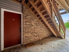1207 University Ter, Unit D in Blacksburg, VA - Building Photo - Building Photo
