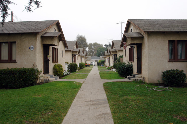 816-820 Walnut St in Inglewood, CA - Foto de edificio - Building Photo