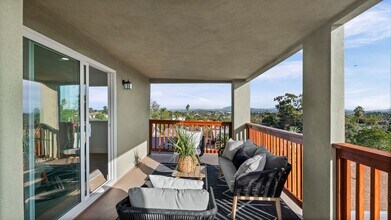 1820 Bancroft St in San Diego, CA - Building Photo - Building Photo