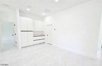 2522 Alice Pl in Lehigh Acres, FL - Building Photo - Building Photo