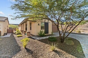 3200 Huckleberry Wy in Wickenburg, AZ - Building Photo