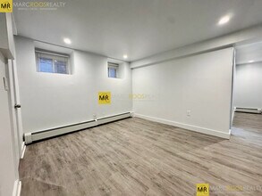 145 Chiswick Rd, Unit 8 in Boston, MA - Foto de edificio - Building Photo