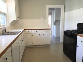 5020 Virginia Ave, Unit #1 in Kansas City, MO - Foto de edificio - Building Photo