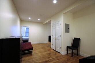 1868 Commonwealth Ave, Unit 5 in Boston, MA - Foto de edificio - Building Photo