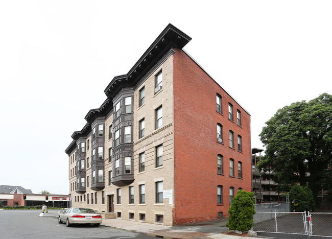 Garden Park Aparments in Springfield, MA - Building Photo - Building Photo