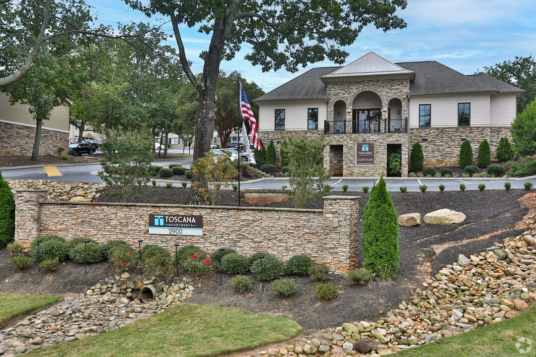 Toscana Apartment Homes in Greenville, SC - Foto de edificio