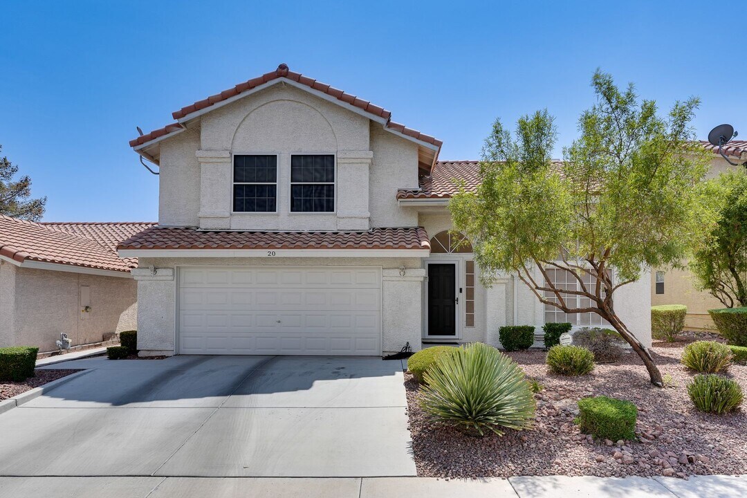 20 Fantasia Ln in Henderson, NV - Building Photo