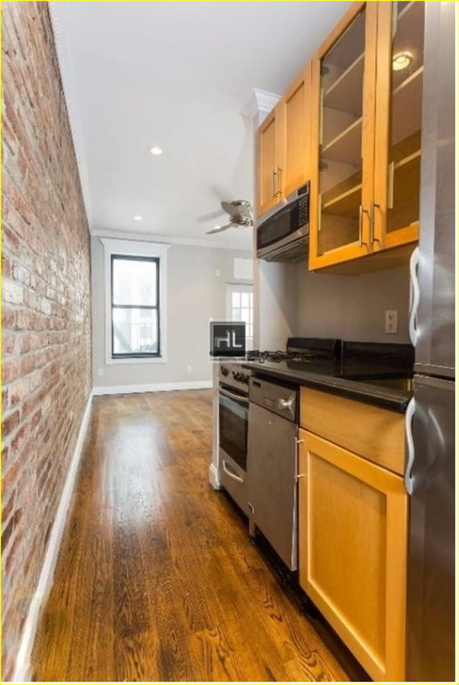 East 18th Street, Unit 3B in New York, NY - Foto de edificio - Building Photo