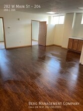 282 W Main St in Waukesha, WI - Building Photo - Building Photo