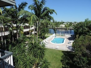 Labelle Harbor in Fort Lauderdale, FL - Foto de edificio - Building Photo