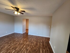 1304 Heatherbourne Dr in La Grange, KY - Building Photo - Building Photo