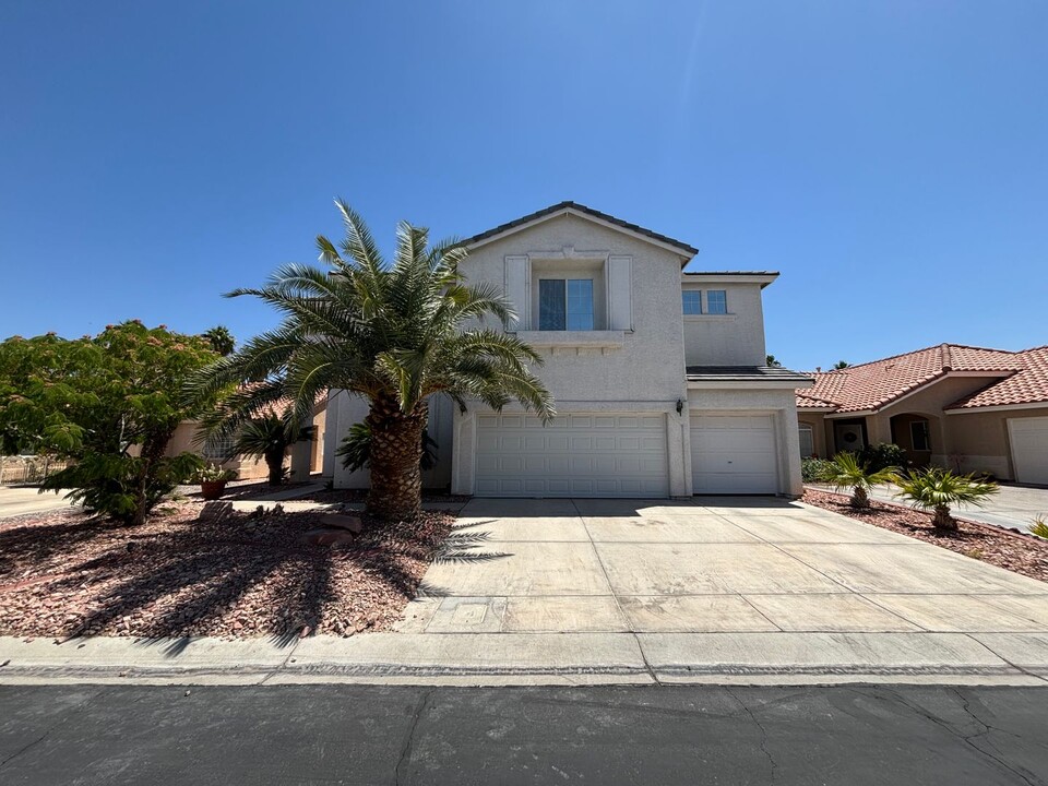 8207 Vista Colorado St in Las Vegas, NV - Building Photo