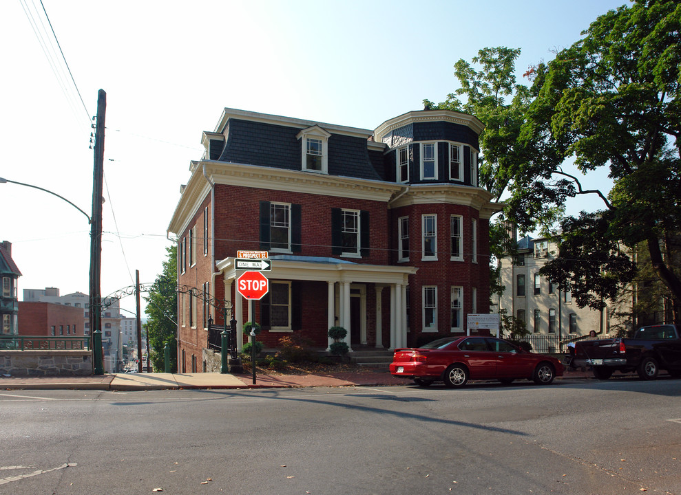 102 S Prospect St in Hagerstown, MD - Building Photo