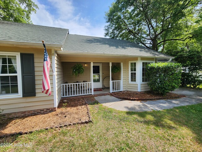 400 Southwest Dr in Jacksonville, NC - Building Photo - Building Photo
