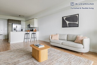 1501 SW 37th Ave in Miami, FL - Foto de edificio - Building Photo