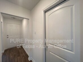 125 Fairfax Ln in Jarrell, TX - Building Photo - Building Photo