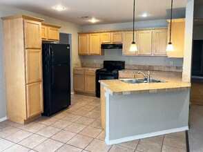 2827 N Cassius Ln in Fayetteville, AR - Building Photo - Building Photo