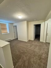 171 N West Ave, Unit 171-3 in Bradley, IL - Foto de edificio - Building Photo