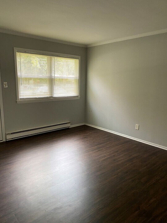 2110 W Florida St in Greensboro, NC - Building Photo