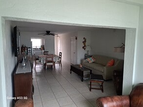 35 44th Ave in St Pete Beach, FL - Foto de edificio - Building Photo