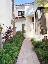 2530 Windsor Way Ct in Wellington, FL - Building Photo - Building Photo