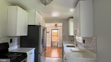 7401 Camp Alger Ave in Falls Church, VA - Building Photo - Building Photo