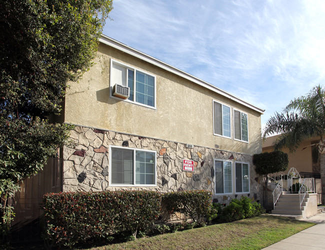 1018 Coronado Ave in Long Beach, CA - Building Photo - Building Photo