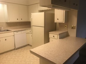 2721 Mccarley Dr-Unit -2721 in Commerce, TX - Building Photo - Building Photo