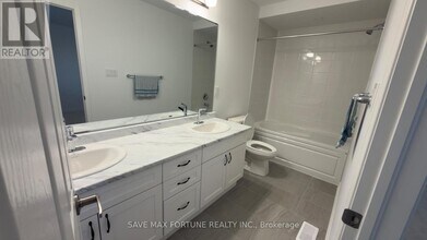 196 Stamson St in Kitchener, ON - Building Photo - Building Photo