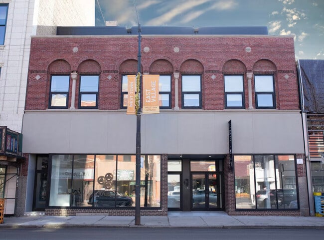 property at 1637 W Chicago Ave