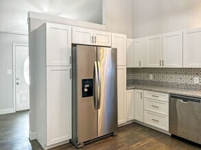 974 Crystal Rock Rd in Lusby, MD - Building Photo - Building Photo