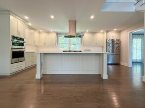 8 Briggs Rd in Lexington, MA - Building Photo - Building Photo