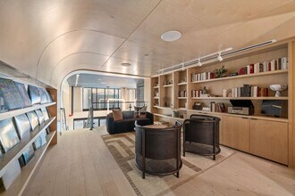 The Mill Residences in Houston, TX - Foto de edificio - Building Photo