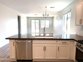 10859 E Tillman Ave in Mesa, AZ - Building Photo - Building Photo