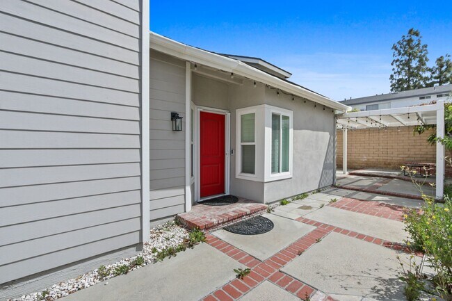 16649 Crape Myrtle Ln in Whittier, CA - Building Photo - Building Photo