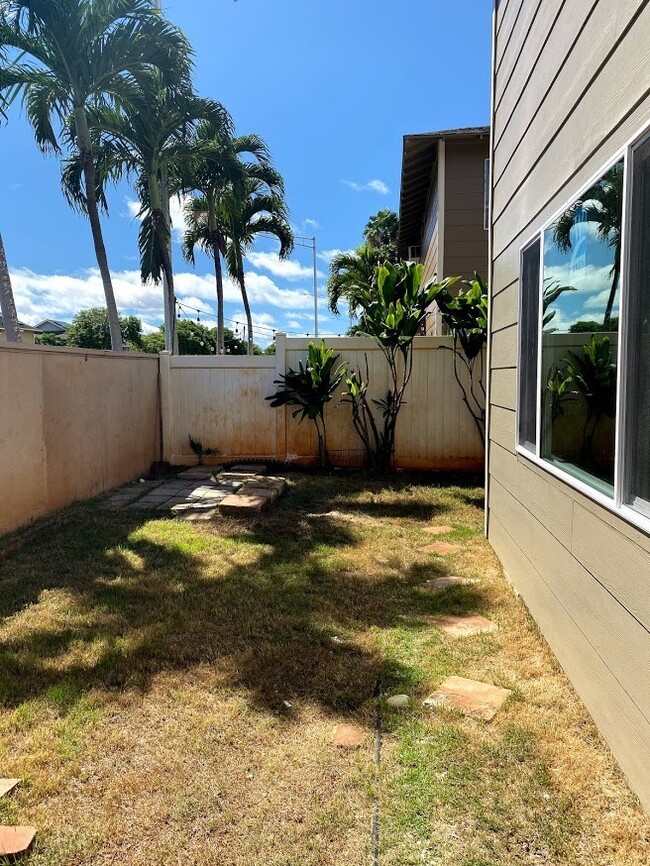 91-1021D Manaolana St in Ewa Beach, HI - Building Photo - Building Photo