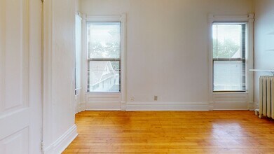1120 4th St SE in Minneapolis, MN - Building Photo - Building Photo