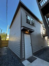 530 E Park Ave in Savannah, GA - Foto de edificio - Building Photo