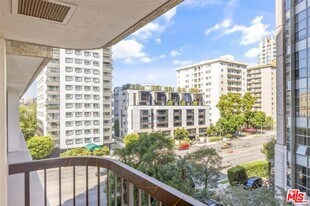 10790 Wilshire Blvd, Unit 504 in Los Angeles, CA - Building Photo