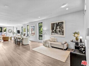 1724 N Sierra Bonita Ave in Los Angeles, CA - Building Photo - Building Photo