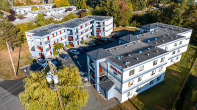 Trinity Apartments in Nanaimo, BC - Building Photo - Building Photo