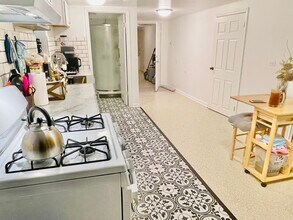 4124 W Barry Ave, Unit 1 in Chicago, IL - Building Photo - Building Photo