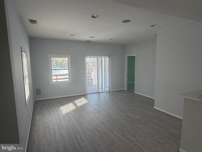 7608 Leonard Dr in Falls Church, VA - Building Photo - Building Photo